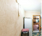 2-комн, 46кв м, этаж 1/4 городской округ Барнаул