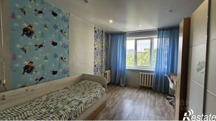 3-комн квартира ул Веры Кащеевой, 15,  д. 15