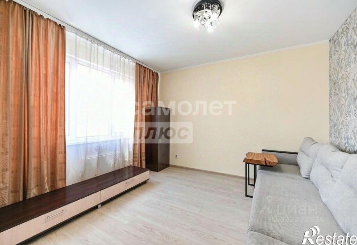 2-комн квартира улица Солнечная Поляна, 103,  д. 103