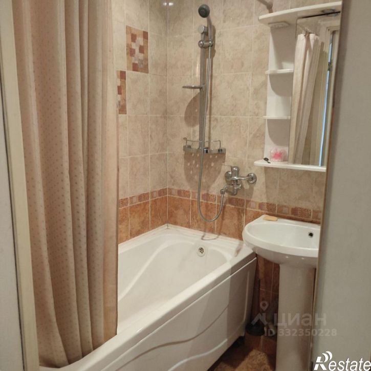 2-комн квартира проспект Строителей, 39,  д. 39