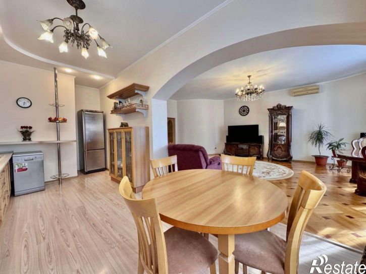 3-комн квартира Комсомольский пр-кт, 40,  д. 40
