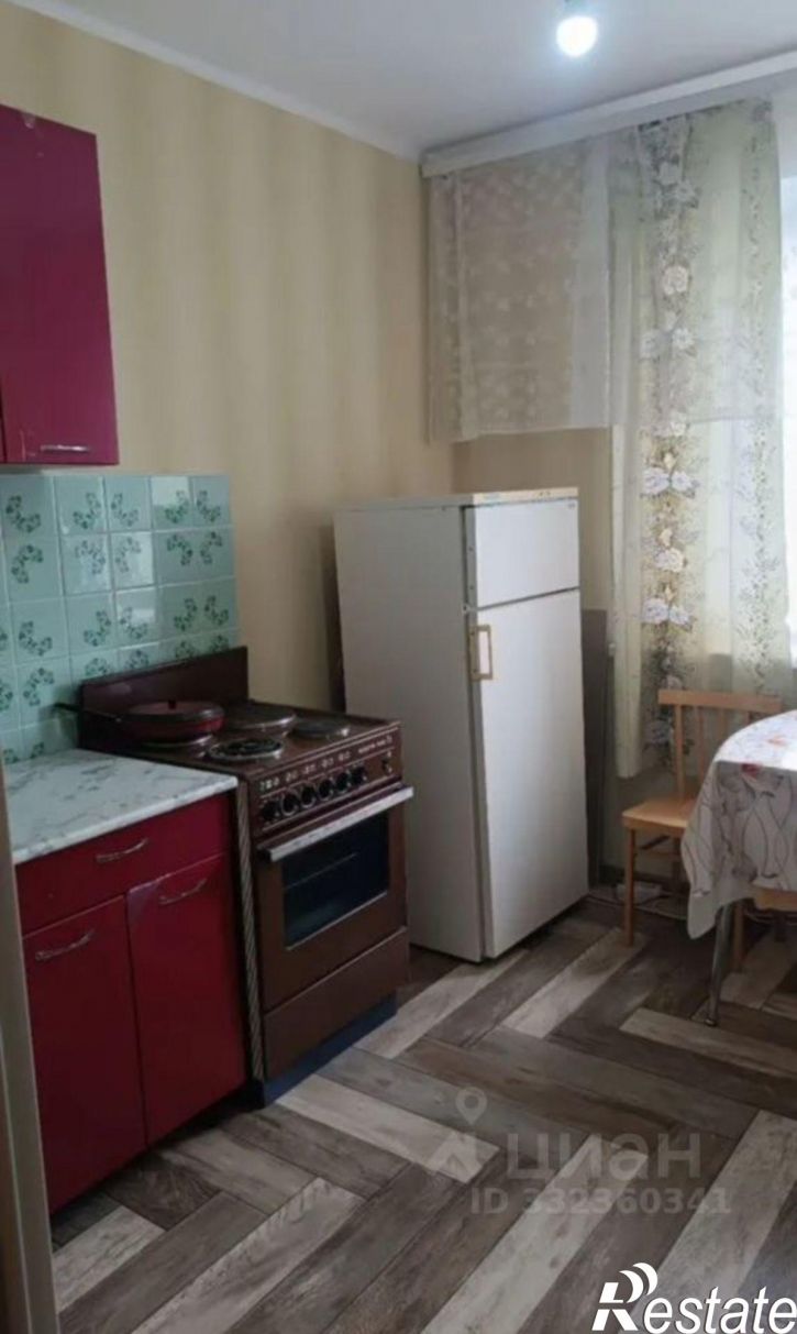3-комн квартира ул Попова, 103/267,  д. 103/267