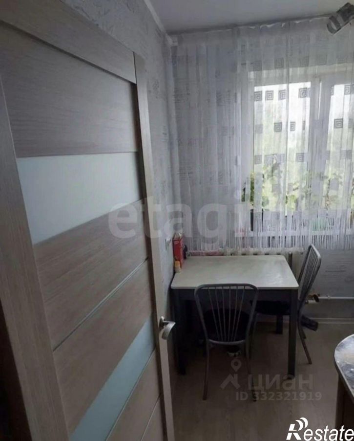 2-комн квартира ул Антона Петрова, 180,  д. 180