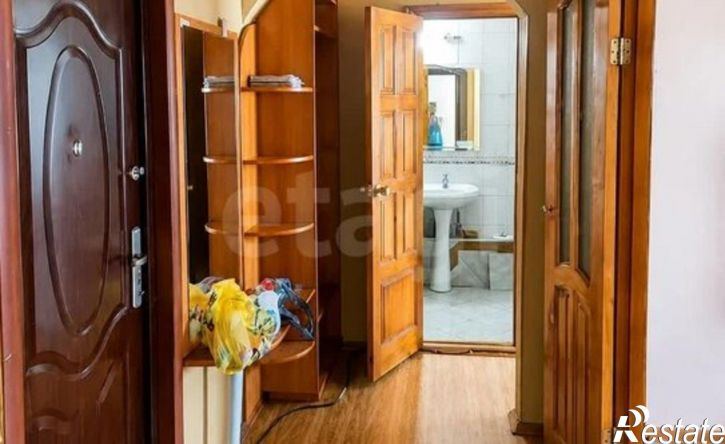 2-комн квартира ул Сухэ-Батора, 10,  д. 10