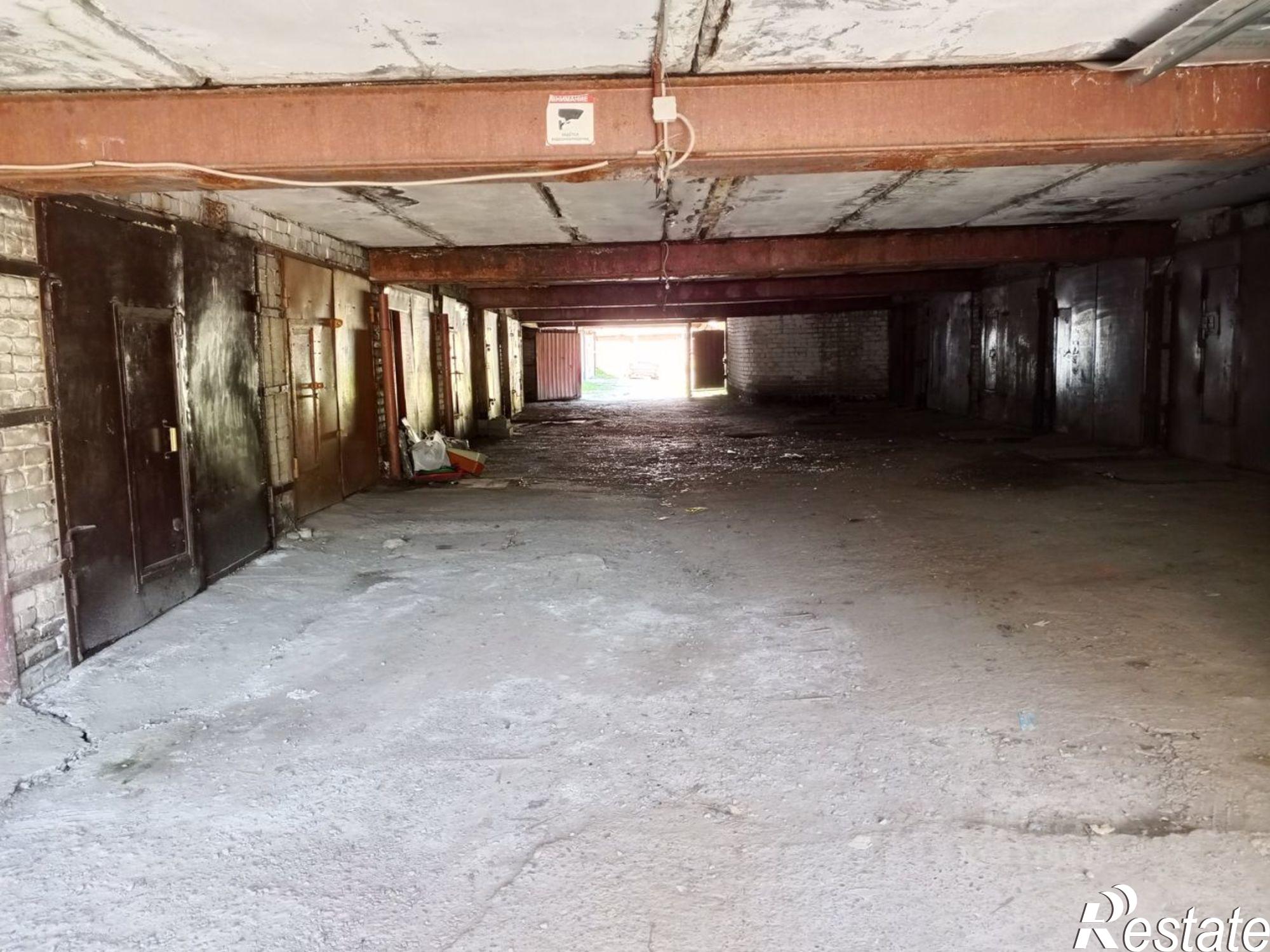 Купить гараж, место в паркинге за 841 590 рублей на улица Юрина, 235