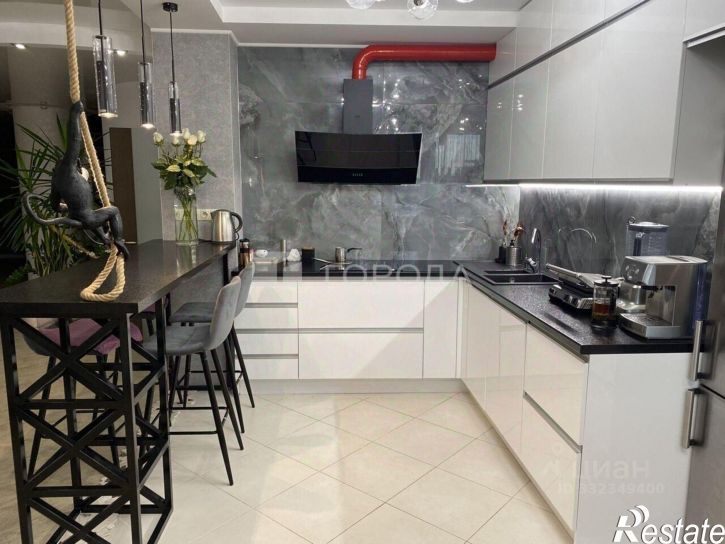3-комн квартира ул Папанинцев, 111,  д. 111