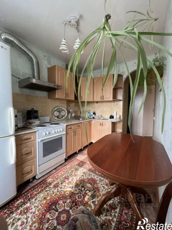 2-комн квартира улица Георгия Исакова, 247,  д. 247