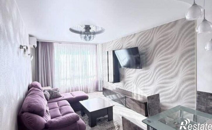 2-комн квартира улица Юрина, 180Д,  д. 180Д