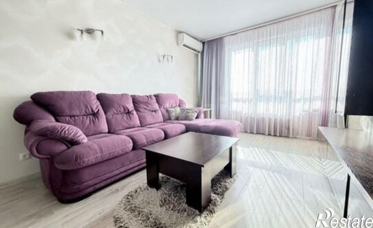 2-комн квартира улица Юрина, 180Д,  д. 180Д