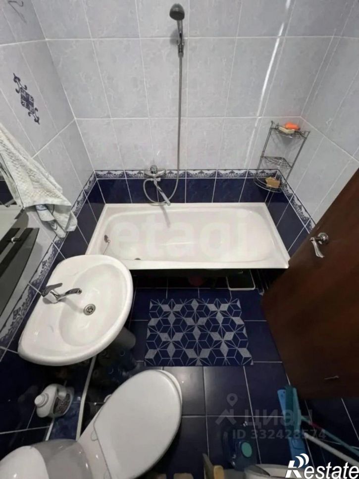 2-комн квартира улица Георгия Исакова, 247,  д. 247