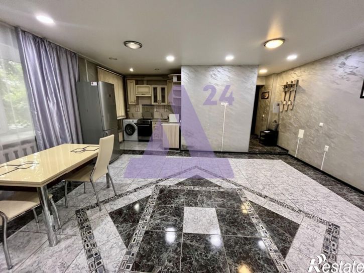 2-комн квартира улица Антона Петрова, дом 209