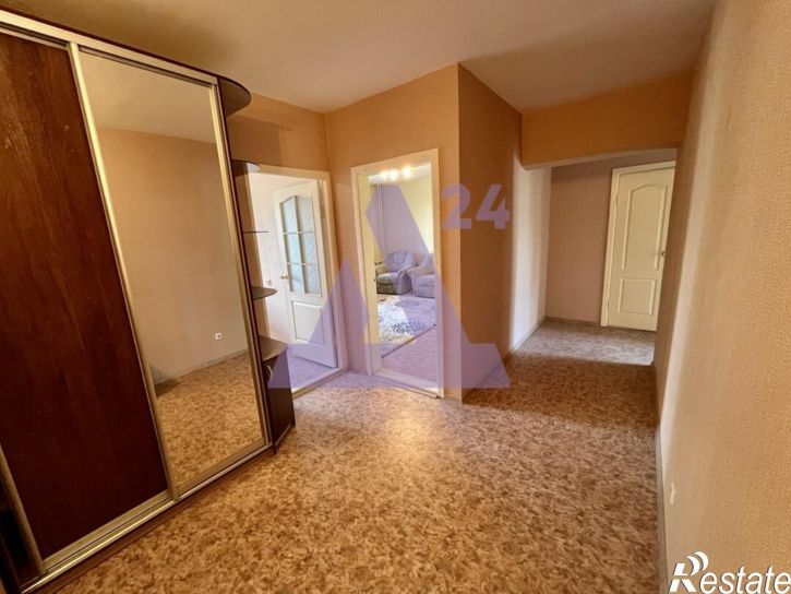 2-комн квартира улица Шумакова, дом 61