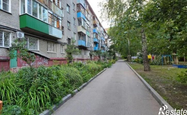 1-комн квартира улица 80-й Гвардейской Дивизии, 12,  д. 12