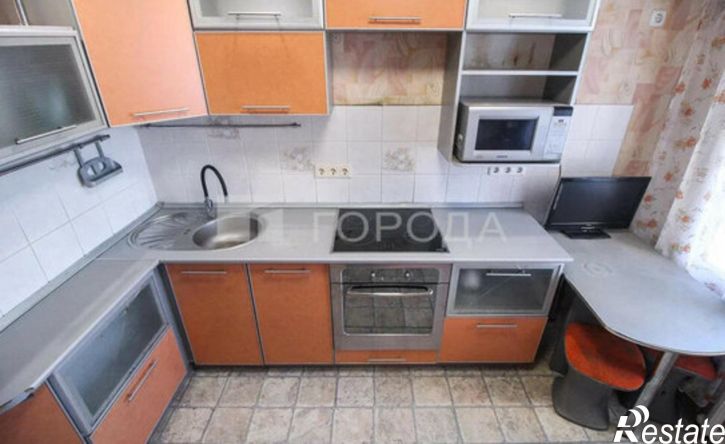 2-комн квартира ул Веры Кащеевой, 15,  д. 15