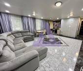 2-комн, 56кв м, этаж 1/5 ул Антона Петрова, 209