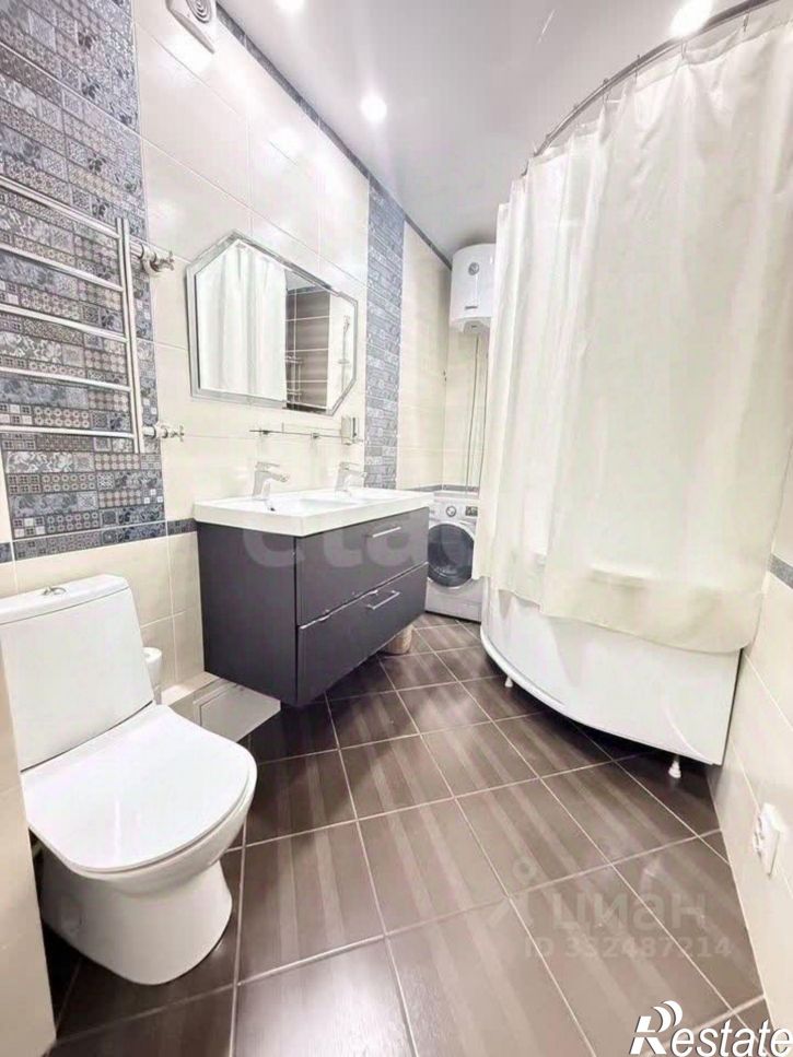 2-комн квартира ул Юрина, 180Д,  д. 180Д