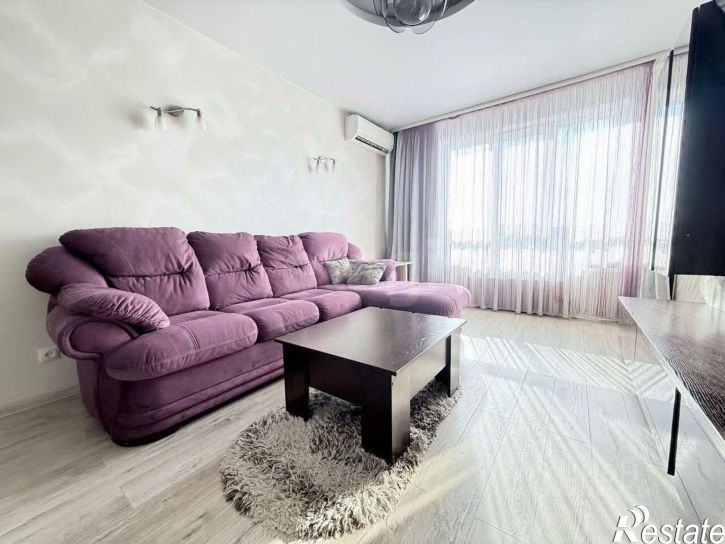 2-комн квартира ул Юрина, 180Д,  д. 180Д