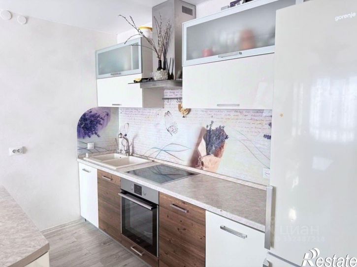 2-комн квартира ул Юрина, 180Д,  д. 180Д
