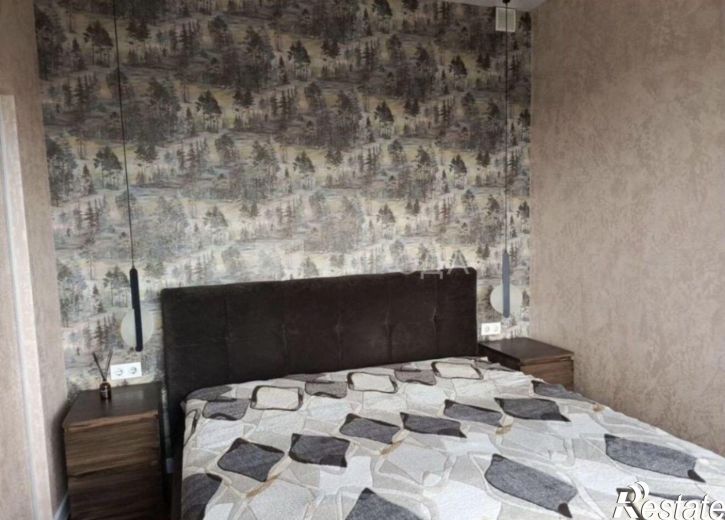 3-комн квартира ул Профинтерна, 7а,  д. 7а