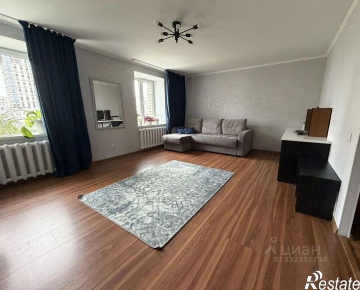 4-комн квартира улица Папанинцев, 121А,  д. 121А