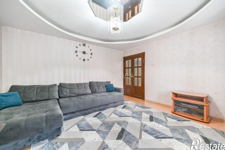 3-комн квартира улица Чеглецова, 74,  д. 74
