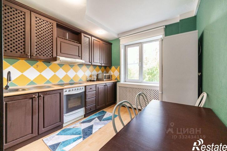 3-комн квартира улица Чеглецова, 74,  д. 74