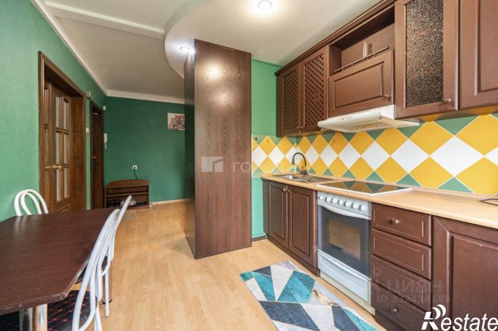 3-комн квартира улица Чеглецова, 74,  д. 74