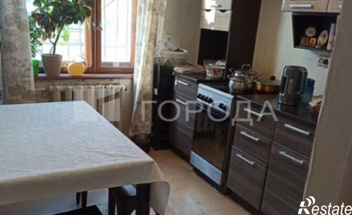 4-комн квартира улица Попова, 61,  д. 61