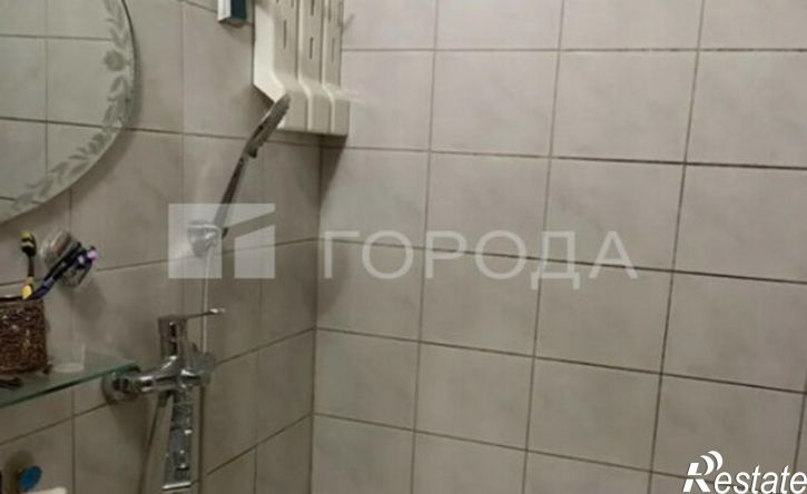 4-комн квартира улица Попова, 61,  д. 61