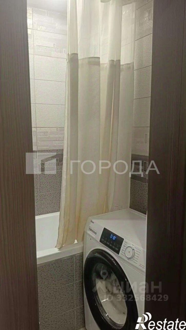2-комн квартира улица Веры Кащеевой, 8,  д. 8