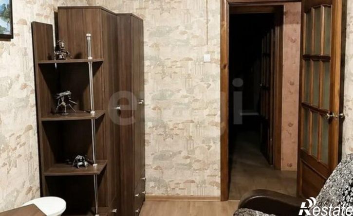 3-комн квартира ул Короленко, 62,  д. 62