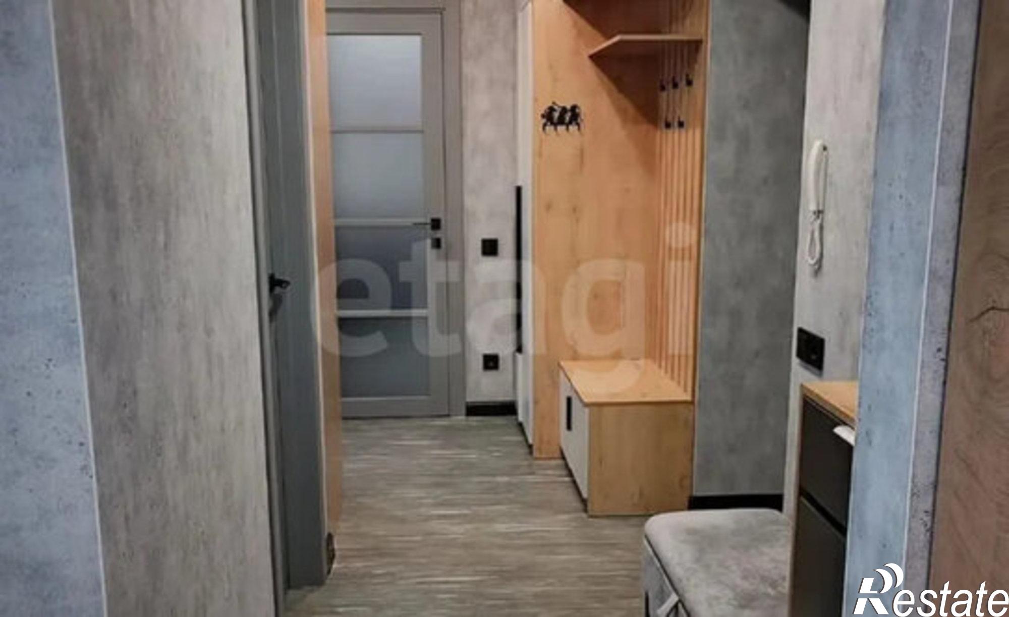 Купить квартиру за 12 200 000 рублей на пр-кт Строителей, 33