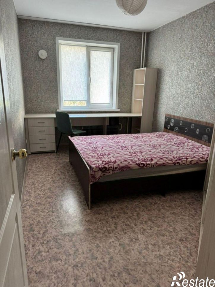 3-комн квартира Лазурная улица, 52,  д. 52