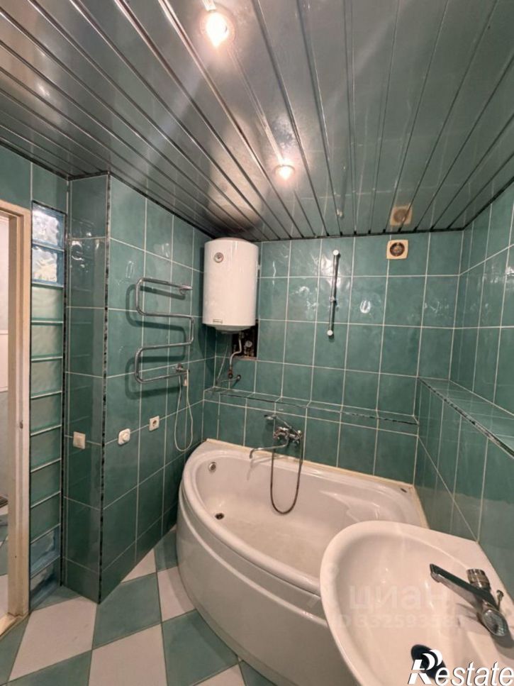 2-комн квартира проспект Строителей, 8,  д. 8