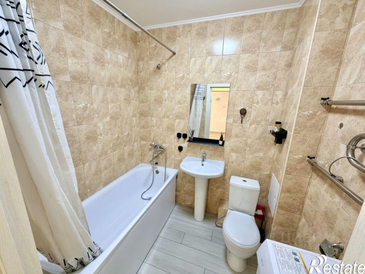 3-комн квартира улица Солнечная Поляна, 94 к2,  д. 94 к2