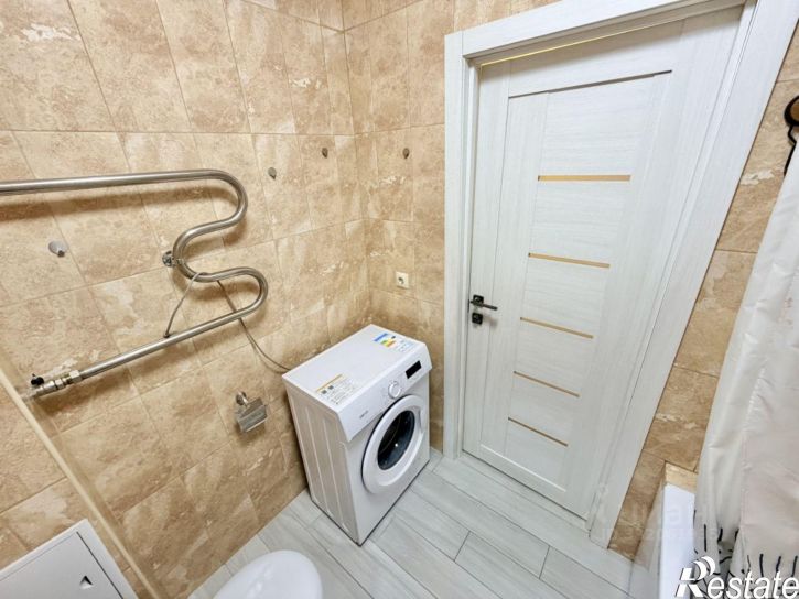 3-комн квартира улица Солнечная Поляна, 94 к2,  д. 94 к2