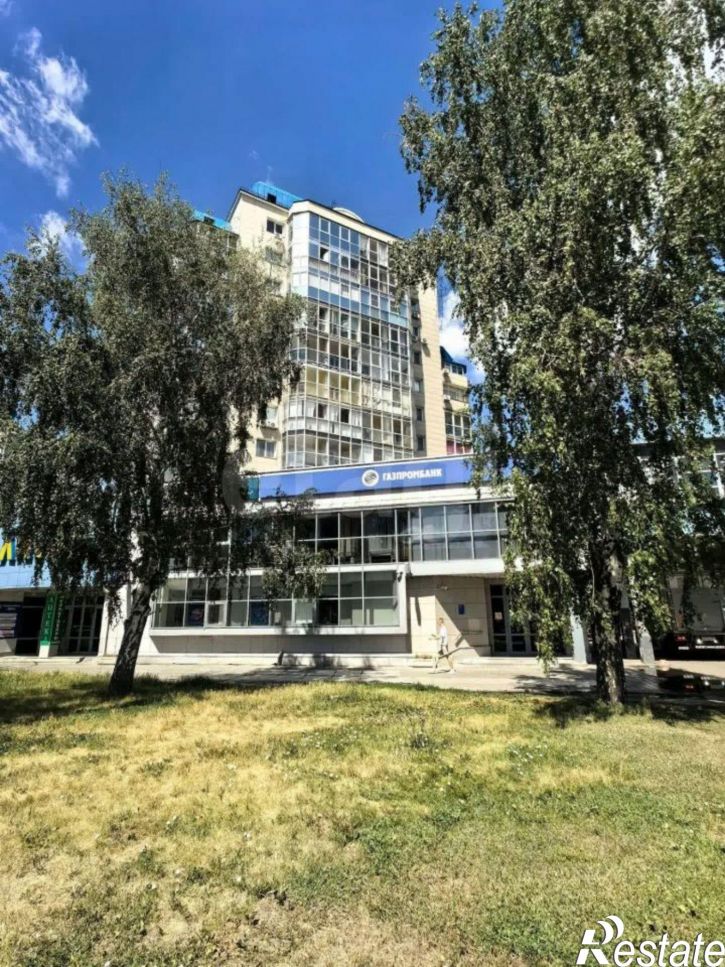 3-комн квартира ул Антона Петрова, 198,  д. 198