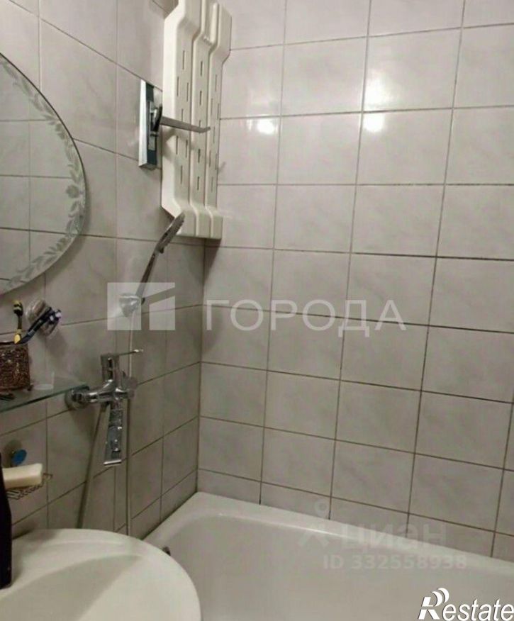 4-комн квартира ул Попова, 61/235,  д. 61/235