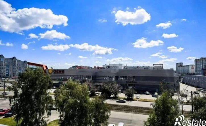 3-комн квартира ул Антона Петрова, 198,  д. 198