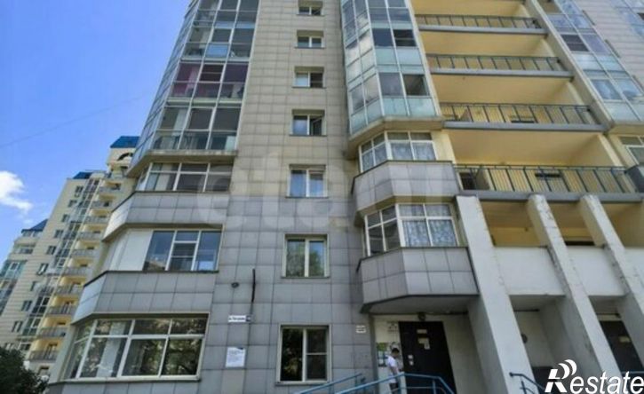 3-комн квартира ул Антона Петрова, 198,  д. 198