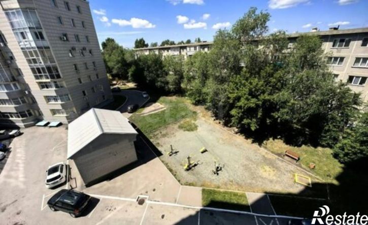 3-комн квартира ул Антона Петрова, 198,  д. 198