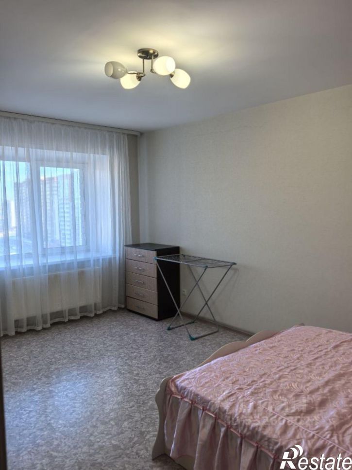 2-комн квартира улица Димитрова, 130,  д. 130