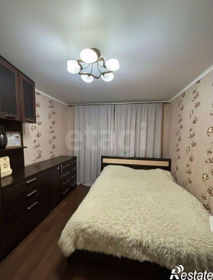 3-комн квартира улица Чкалова, 57,  д. 57