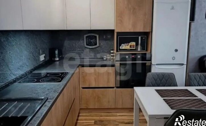 3-комн квартира пр-кт Строителей, 33,  д. 33