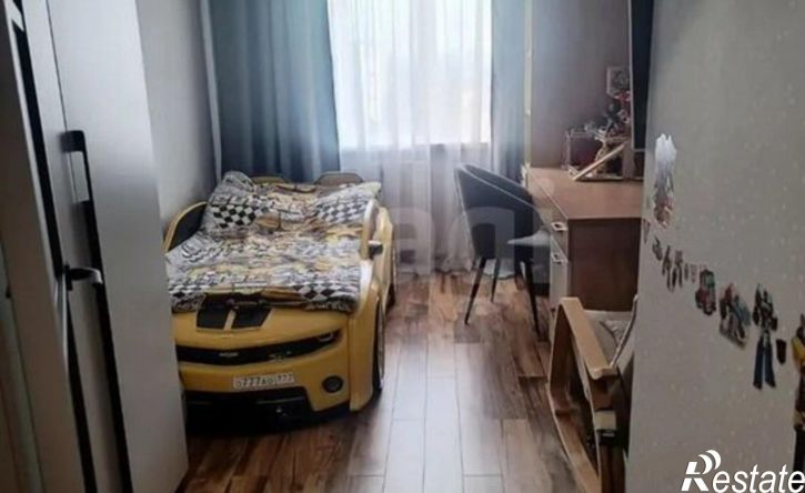 3-комн квартира пр-кт Строителей, 33,  д. 33