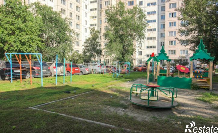 3-комн квартира ул Червонная, 2,  д. 2