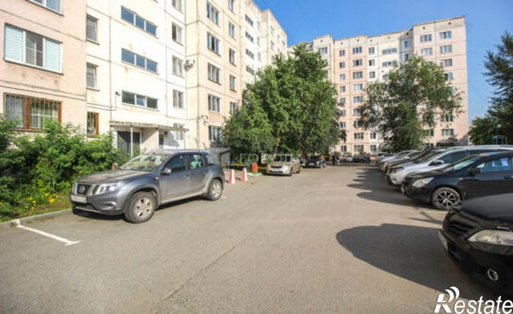 3-комн квартира ул Червонная, 2,  д. 2