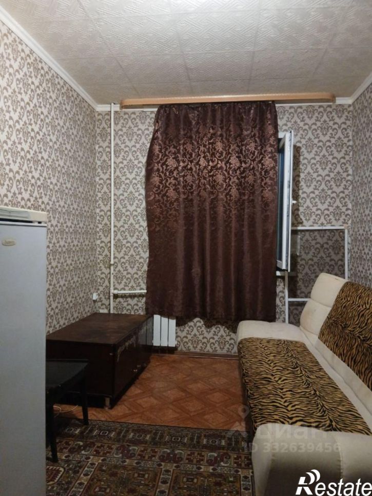 Комната ул Глушкова, 38,  д. 38