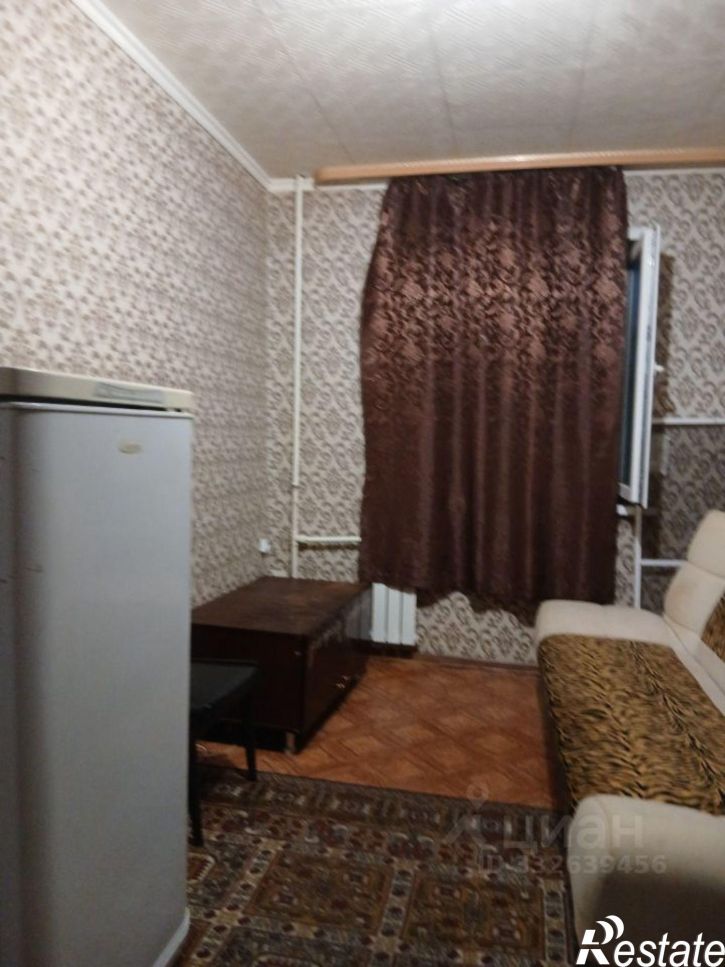 Комната ул Глушкова, 38,  д. 38