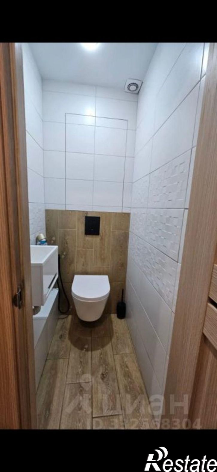 3-комн квартира ул Веры Кащеевой, 15,  д. 15